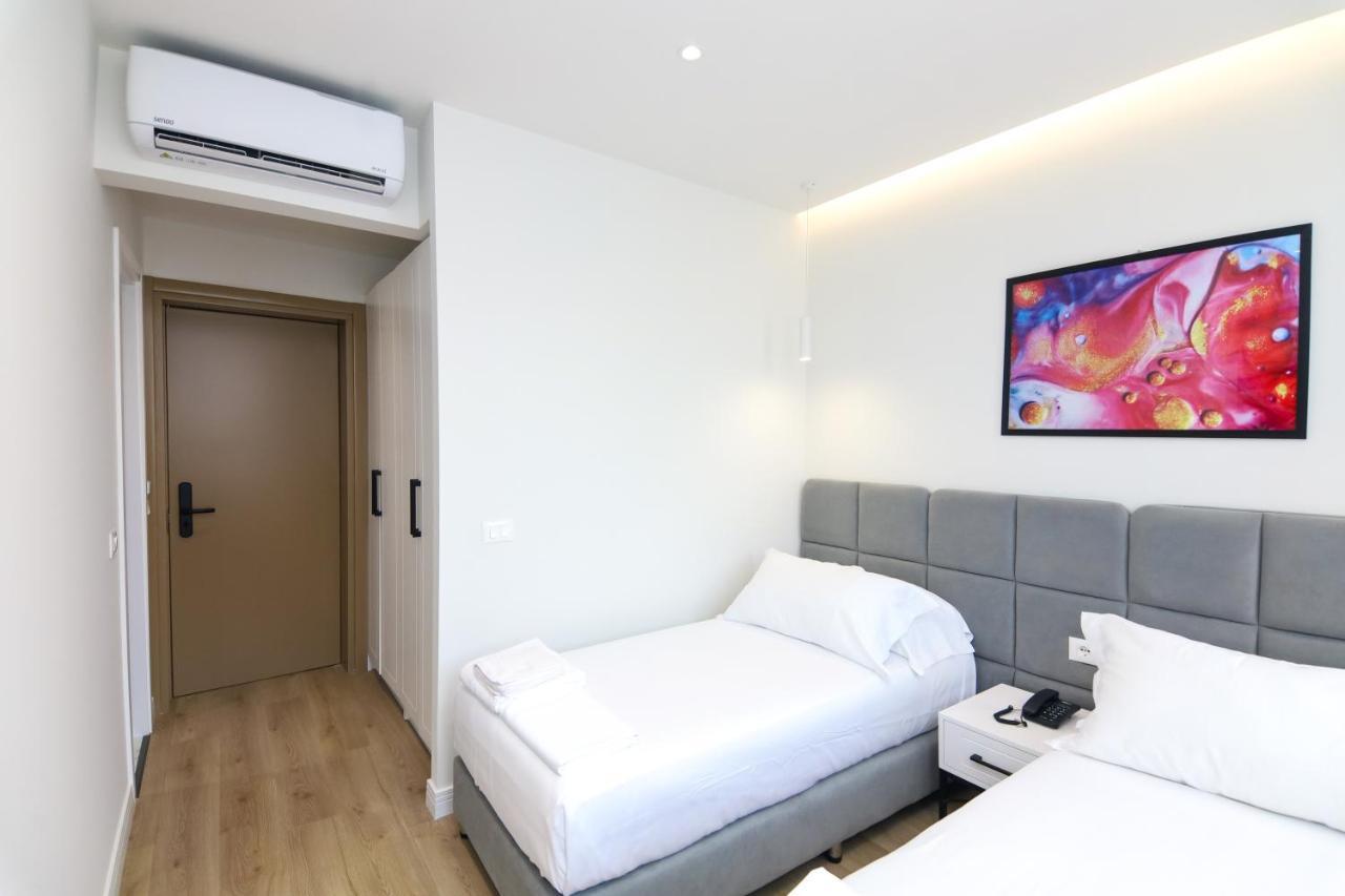 Hotel N Center By Noshi Tirana